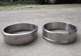 고크롬은 분쇄기를 채굴한 데 철제 주조와 위조를 던져주었습니다