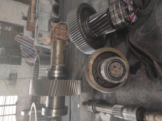 고정밀도는 산업용 기계류를 위해 압력각 랙 앤 피니언을 특화했습니다